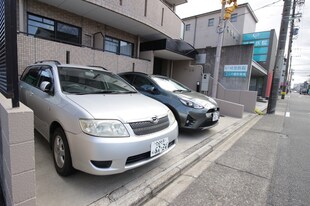 シャトル山貴の物件外観写真